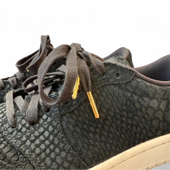 Women’s Air Jordan Sneakers - Picture 7 of 7